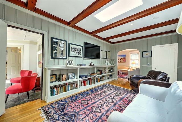 31 Clarendon Avenue, Providence, RI 02906