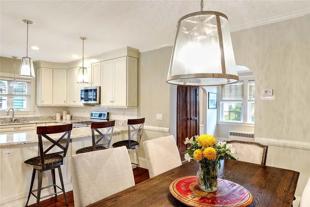 31 Clarendon Avenue, Providence, RI 02906