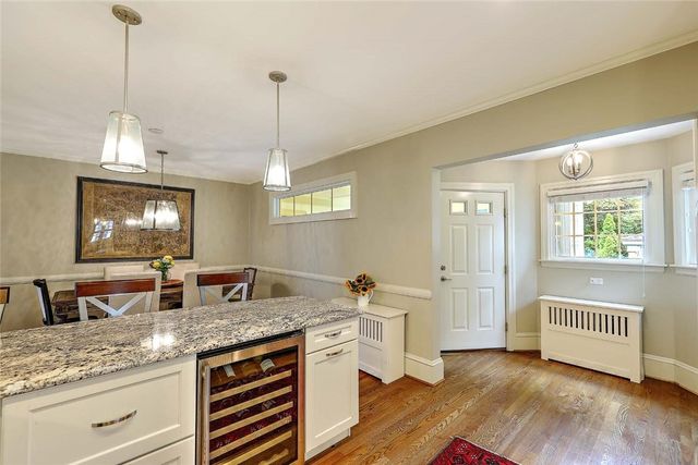 31 Clarendon Avenue, Providence, RI 02906