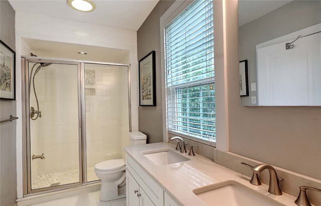 31 Clarendon Avenue, Providence, RI 02906