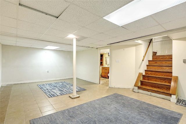 31 Clarendon Avenue, Providence, RI 02906