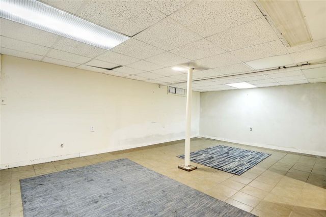 31 Clarendon Avenue, Providence, RI 02906