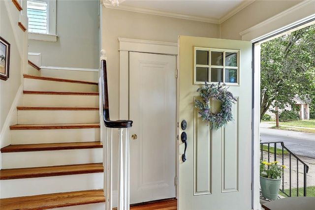 31 Clarendon Avenue, Providence, RI 02906