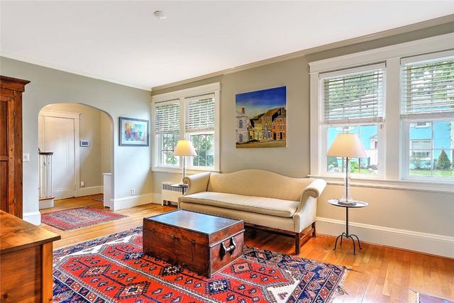 31 Clarendon Avenue, Providence, RI 02906