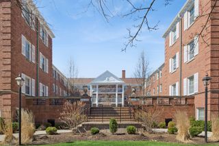 2242 Sherman Avenue G, Evanston, IL 60201