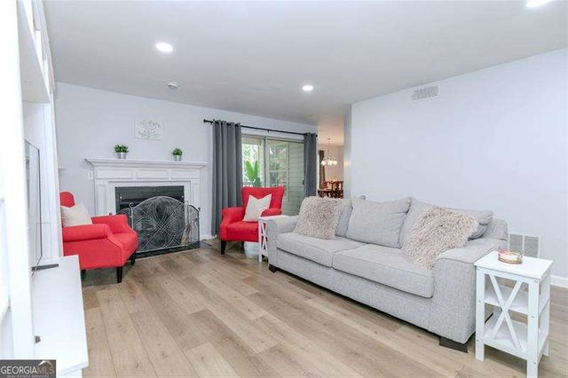 3058 Westwood Way, Alpharetta, GA 30004