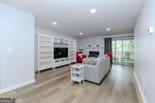 3058 Westwood Way, Alpharetta, GA 30004