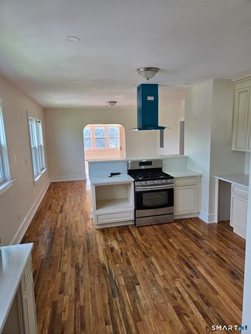 921 Cooke Street, Waterbury, CT 06704