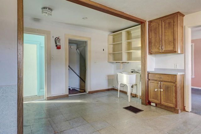 224 E SCOTT STREET, Omro, WI 54963