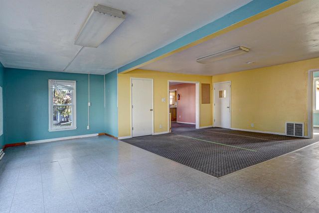 224 E SCOTT STREET, Omro, WI 54963