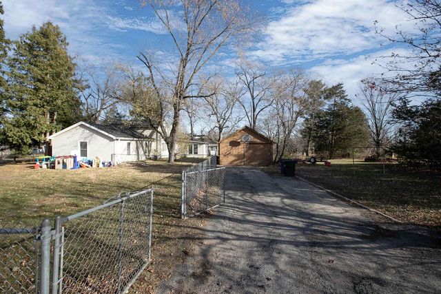 224 E SCOTT STREET, Omro, WI 54963