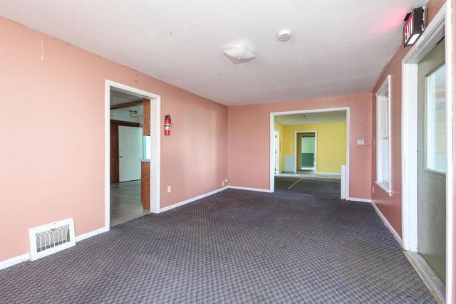 224 E SCOTT STREET, Omro, WI 54963