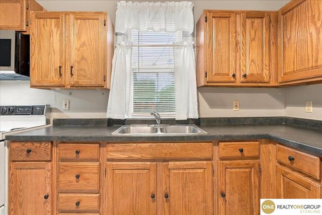 4809 N 24th Street, Omaha, NE 68110
