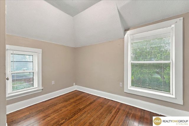 4809 N 24th Street, Omaha, NE 68110