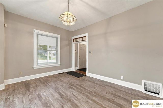 4809 N 24th Street, Omaha, NE 68110
