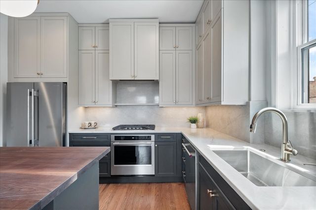 217 S BELL Avenue 2, Chicago, IL 60612