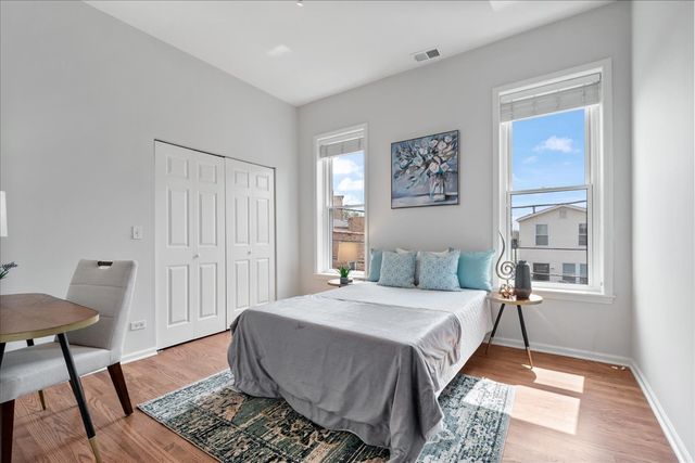 217 S BELL Avenue 2, Chicago, IL 60612