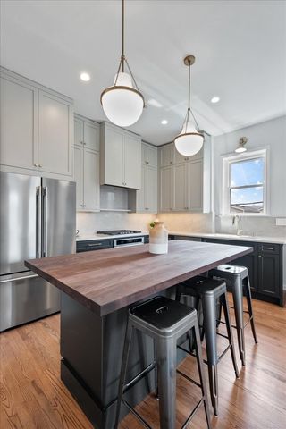 217 S BELL Avenue 2, Chicago, IL 60612