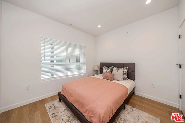 321 Oxford Avenue PH6, Los Angeles, CA 90020
