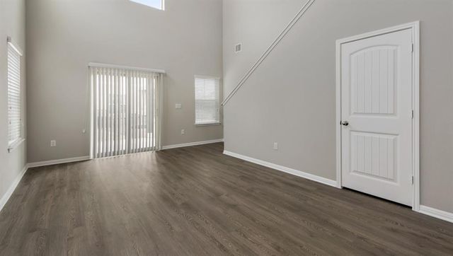 516 E Slaughter LN 901, Austin, TX 78744