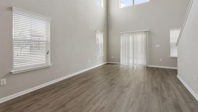 516 E Slaughter LN 901, Austin, TX 78744