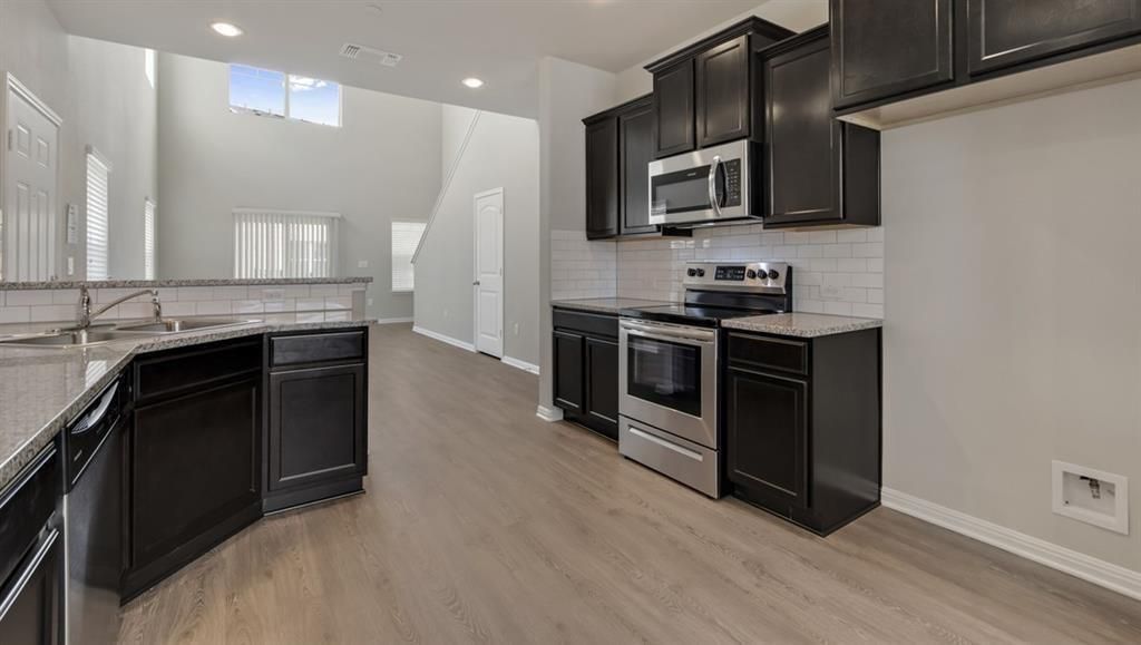 516 E Slaughter LN 901, Austin, TX 78744