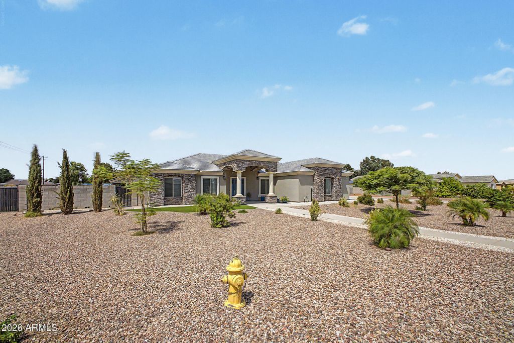 17424 W KEIM Drive, Waddell, AZ 85355 — photo 4