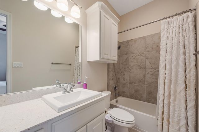 14062 Dunsmore Landing Drive, Houston, TX 77059