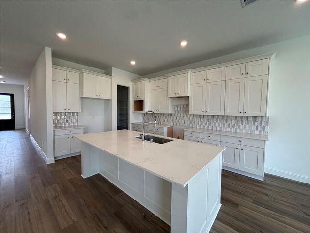 6018 Marina Ray Drive, Baytown, TX 77521