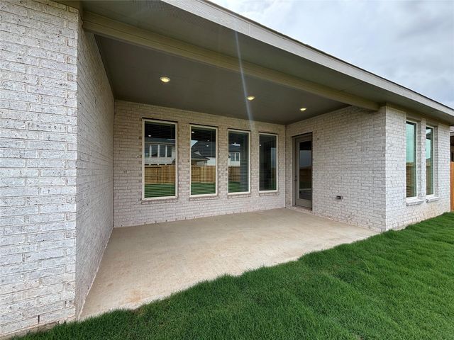 6018 Marina Ray Drive, Baytown, TX 77521