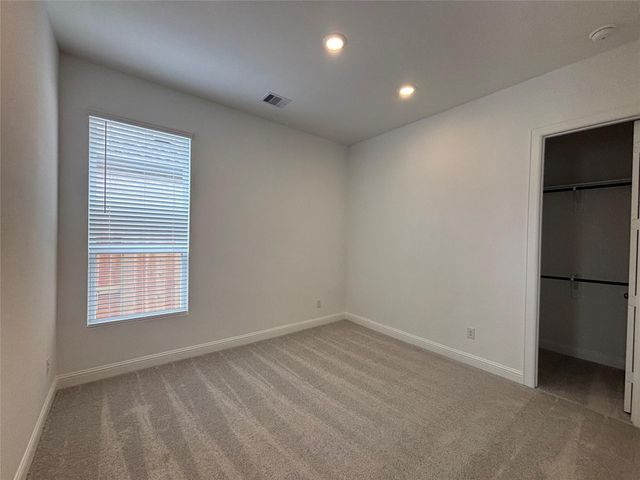 6018 Marina Ray Drive, Baytown, TX 77521