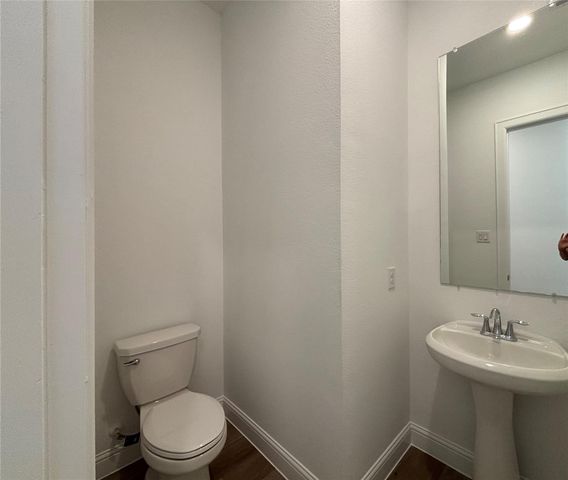 6018 Marina Ray Drive, Baytown, TX 77521