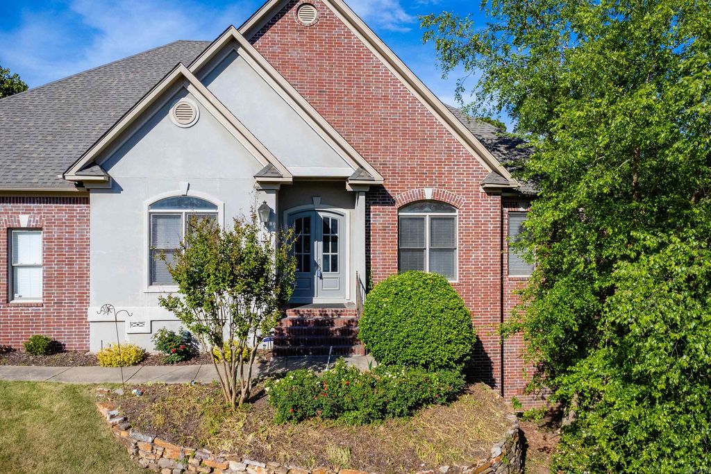 115 Noyant Drive, Little Rock, AR 72223