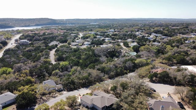 2306 Newton DR, Lago Vista, TX 78645