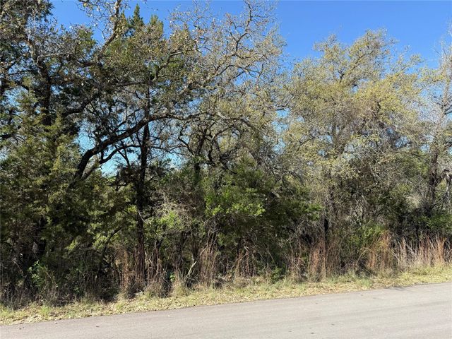 2306 Newton DR, Lago Vista, TX 78645