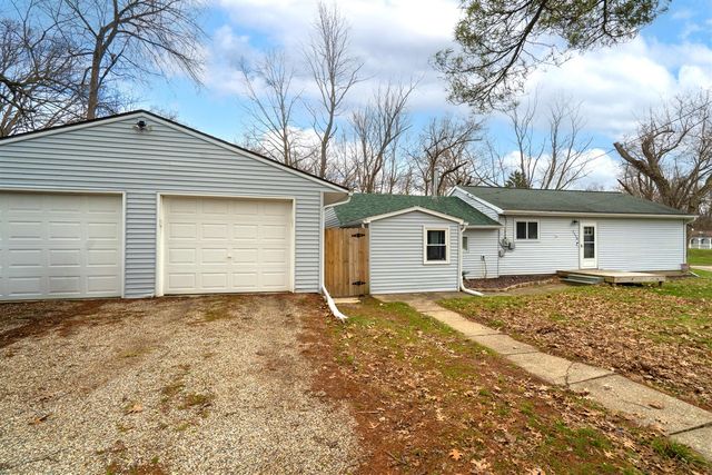 2428 Edgewood Drive, Kalamazoo, MI 49008