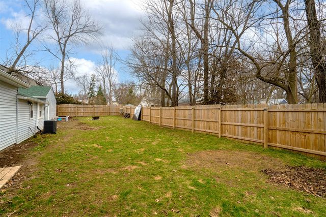 2428 Edgewood Drive, Kalamazoo, MI 49008