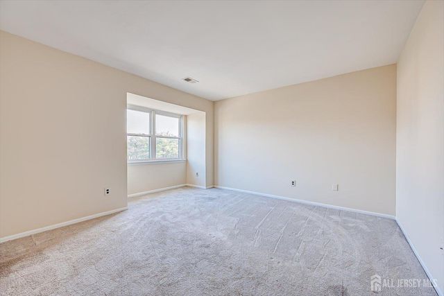 111-E Beverly Hills Terrace E, Woodbridge Proper, NJ 07095