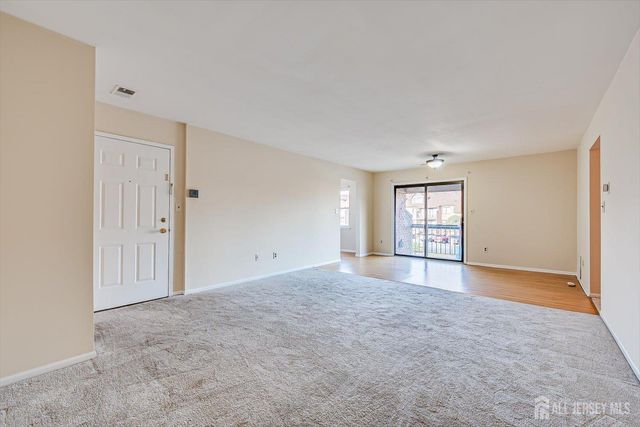 111-E Beverly Hills Terrace E, Woodbridge Proper, NJ 07095