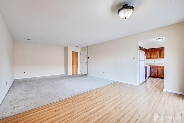 111-E Beverly Hills Terrace E, Woodbridge Proper, NJ 07095