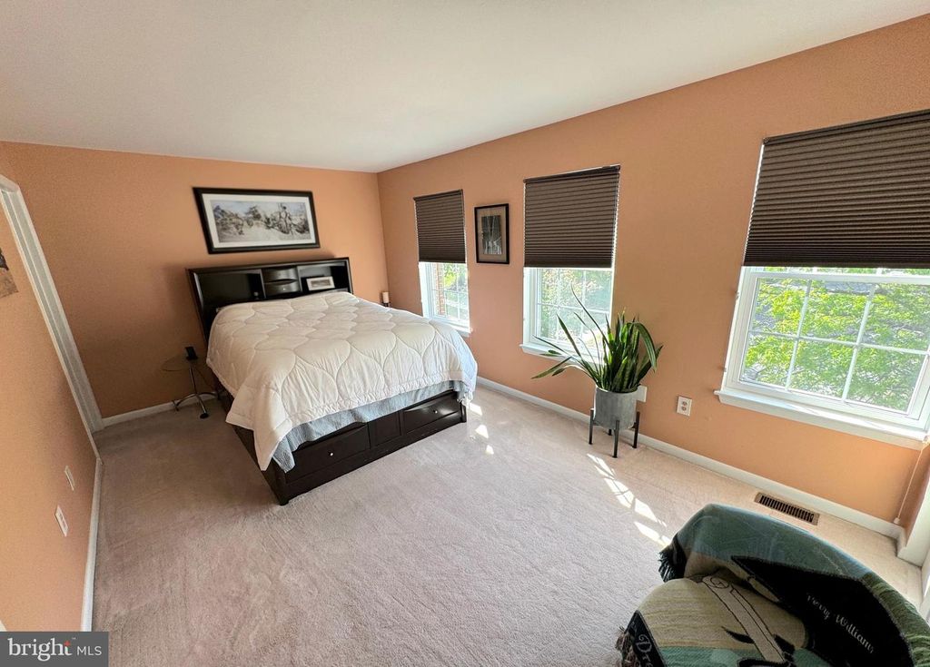 Image 20 of property listing at 15011 LAURELAND PL, Laurel, MD 20707