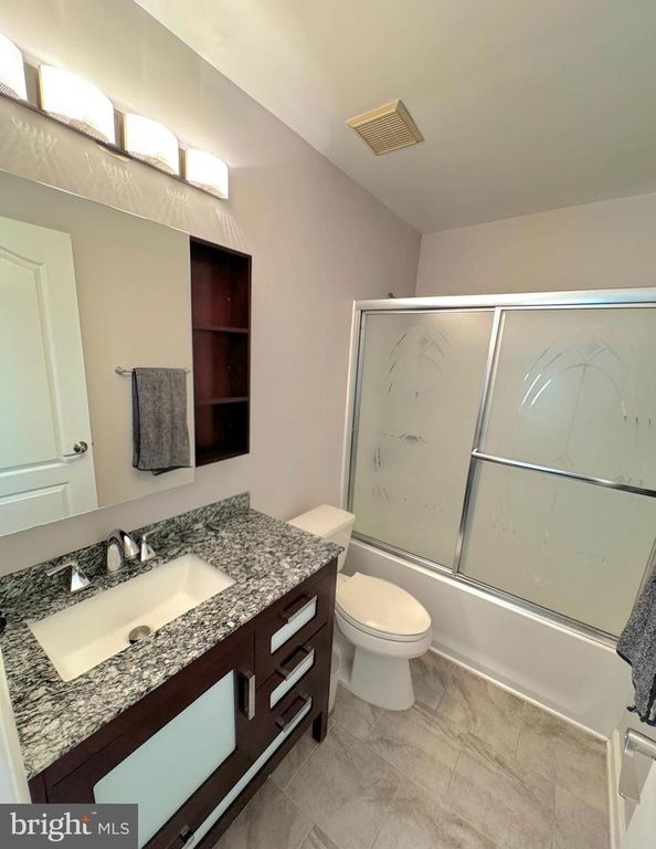 Image 21 of property listing at 15011 LAURELAND PL, Laurel, MD 20707