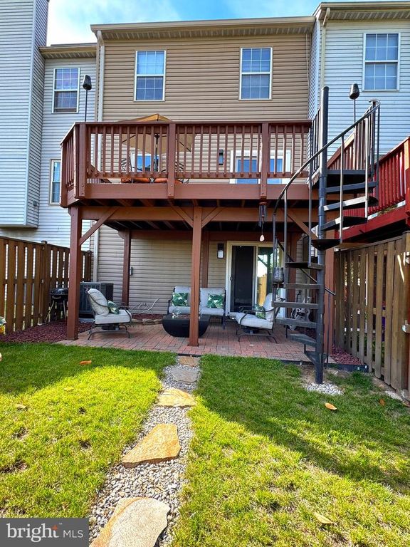 Image 36 of property listing at 15011 LAURELAND PL, Laurel, MD 20707
