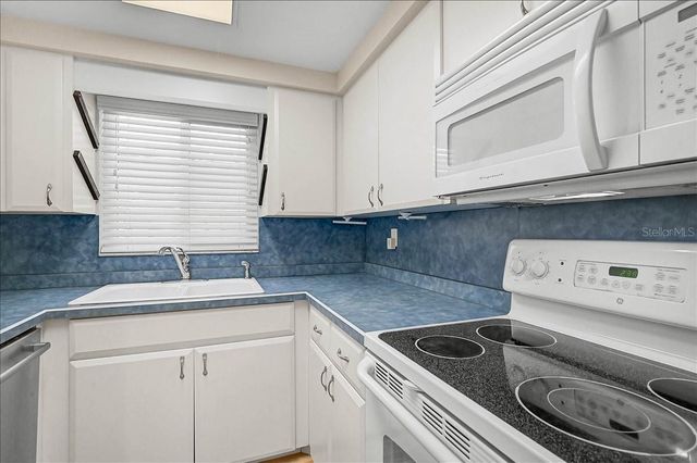 4514 S LOCKWOOD RIDGE ROAD, Sarasota, FL 34231