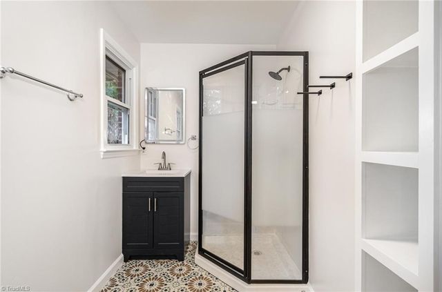 2655 Shieldale Drive, Winston-salem, NC 27107