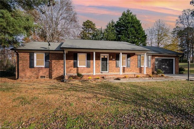 2655 Shieldale Drive, Winston-salem, NC 27107