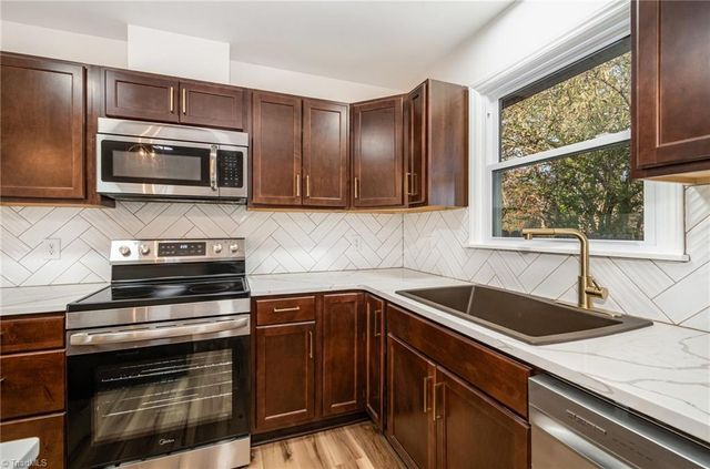 2655 Shieldale Drive, Winston-salem, NC 27107