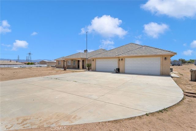 14201 Rodeo Road, Hesperia, CA 92344