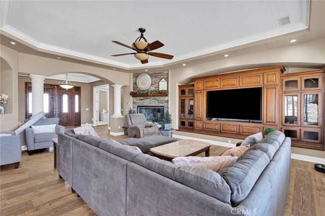 14201 Rodeo Road, Hesperia, CA 92344