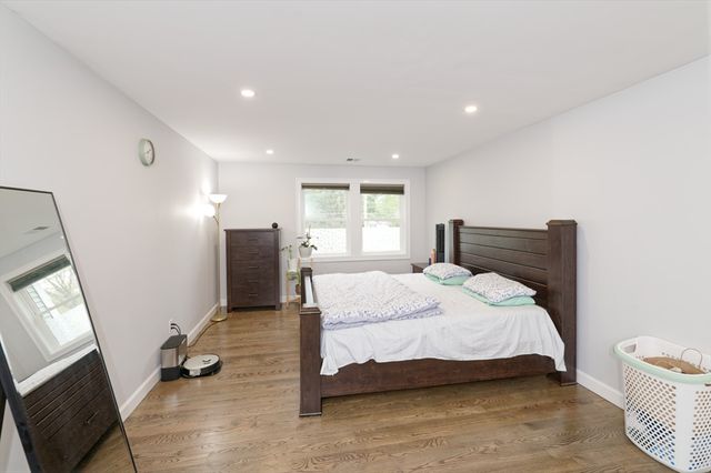 615 Norfolk St, Holliston, MA 01746